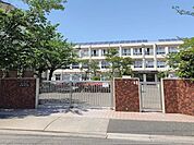 名古屋市立富田中学校 190m