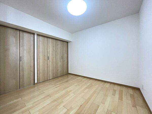 寝室を拡大表示