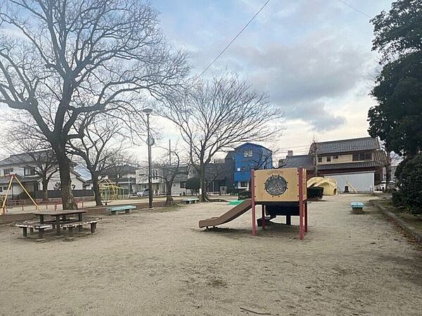 周辺を拡大表示