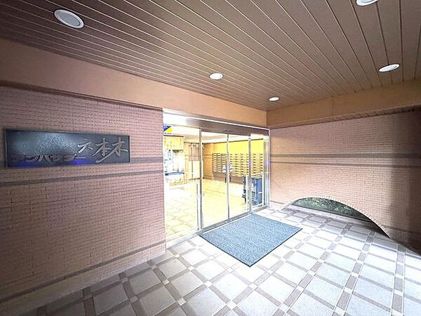 エントランスを拡大表示