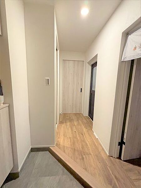 玄関を拡大表示