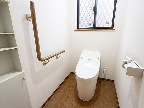 トイレを拡大表示
