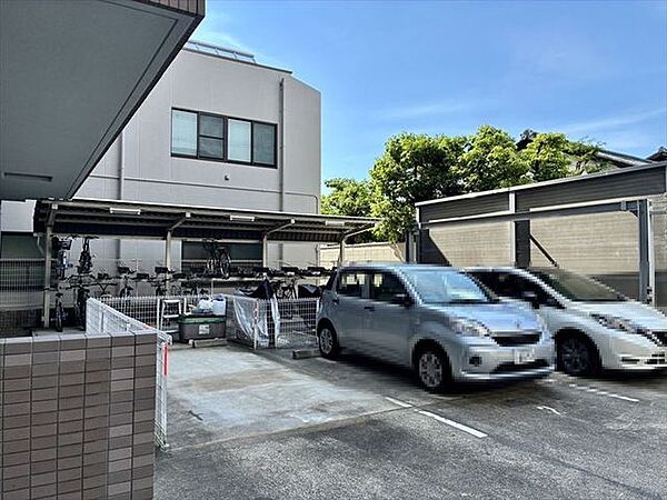 駐車場を拡大表示
