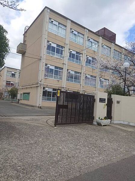 洛西中学校 300m