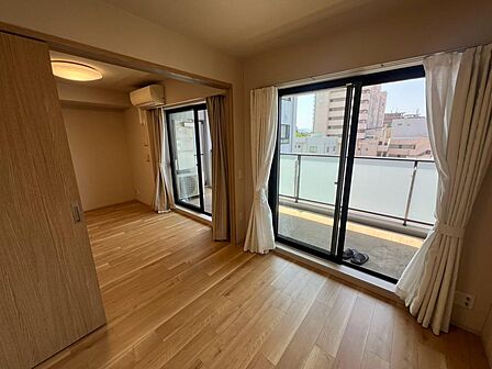 お持ちの家具の配置を考えると洋室のお部屋が暮らしやすいという方に
