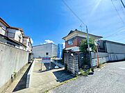 静かな住宅街に位置し、落ち着いた住環境が魅力です♪