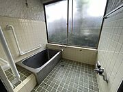 広い浴室で1日の疲れをリフレッシュ。