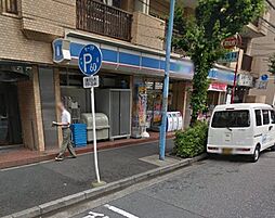 【コンビニエンスストア】ローソン新宿山吹町まで288ｍ
