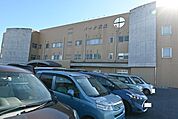 パーク病院（医療法人 ひかり会）★診療科目が多岐にわたる総合病院★病床数は一般病床30床、療養病床40床の計70床を備えています。駐車場50台分完備しており、バリアフリー化など患者様の利便性に…