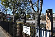 新白岡もみじ公園★お子様と遊ぶのに最適★白岡ニュータウン内に位置する公園で、4連ブランコやすべり台、砂場、鉄棒などの遊具が整備されています。特に4連ブランコは、子どもたちが一緒に遊ぶのに最適で…