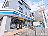 周辺：ローソン　和光本町店ローソン和光本町店は、お弁当やスイーツ、日用品などが揃う便利なコンビニです。ATMや各種手続きにも対応しており、地域住民の日常を快適にサポートします。 390m