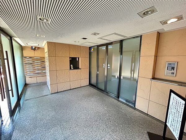 エントランスを拡大表示