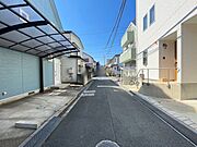 前面道路を含む現地写真 