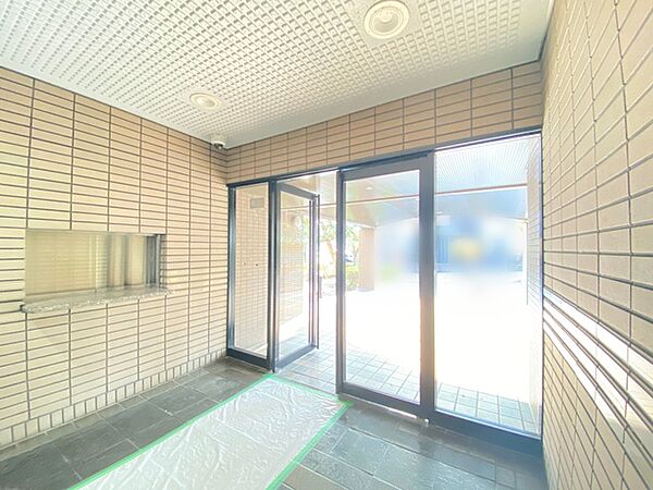 エントランスを拡大表示