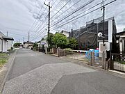 前面道路を含む現地写真 
