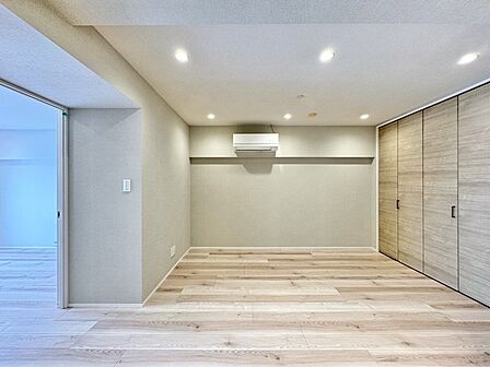 リビングにはエアコン1台設置済みです。