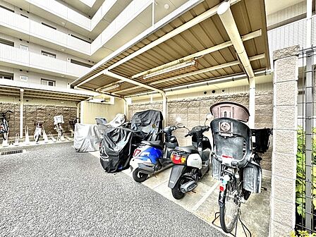 バイク置場