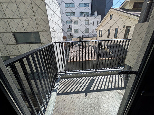 バルコニーを拡大表示