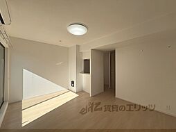 サンライズガーデン宝塚 1階ワンルームのリビング/ダイニング