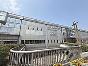 川西能勢口駅まで4400メートル