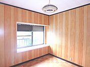2階の5帖の洋室！※照明は残置物です