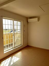 近鉄山田線 松ヶ崎駅 徒歩4分の賃貸アパート 2階2LDKのリビング/ダイニング