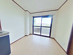 Limpia城南 102 1階2DKのリビング/ダイニング