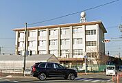 松阪市立てい水小学校 186m