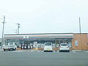 セブンイレブン松阪大塚北店 525m