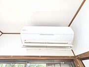エアコン付きで夏も冬も快適です♪
