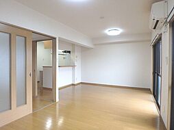 Ｇｒａｎｄｅｕｒ 305 3階2LDKのリビング/ダイニング