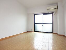 第六マンション一八 206 2階1Kのリビング/ダイニング