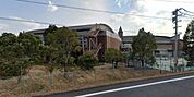 津市立香海中学校 1035m