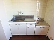 窓があって明るいキッチン☆