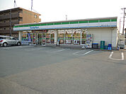 ファミリーマート 松阪インター店 243m
