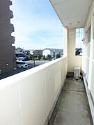 南西向きで日当たり良好☆