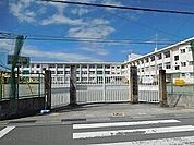 松阪市立松江小学校 643m