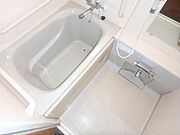 窓があって換気しやすいです☆