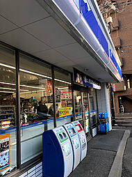 【コンビニエンスストア】ローソン 札幌北1条西十六丁目店まで62ｍ