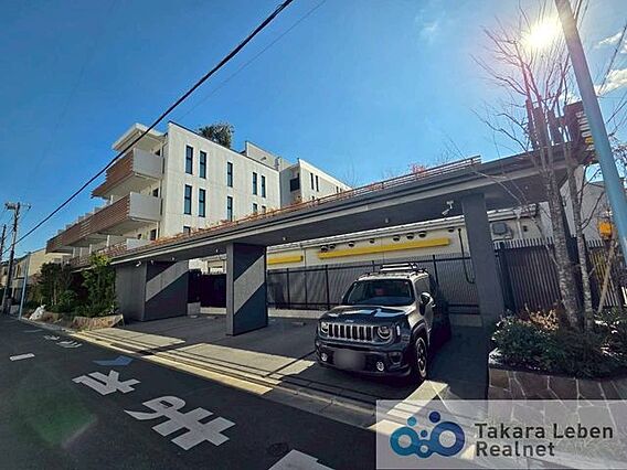 平面駐車場なの...