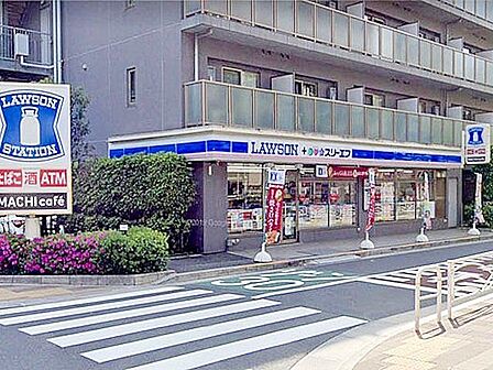 ローソン・スリーエフ港区港南三丁目店 徒歩4分。 300m