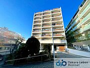 JR山手線「目黒」駅徒歩5分の駅近マンション。複数路線利用可能で通勤通学のアクセスもスムーズ。