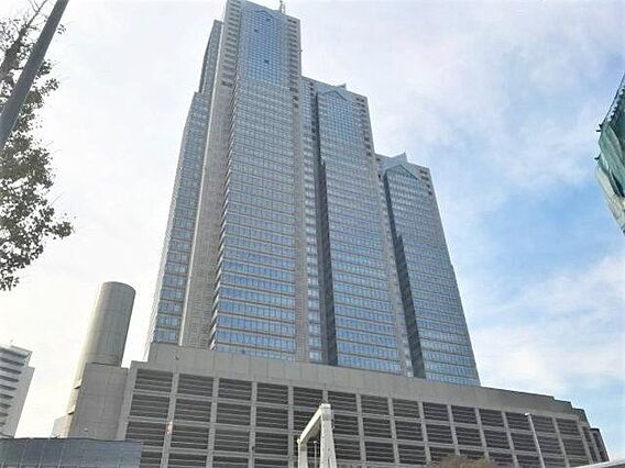 新宿パークタワ...