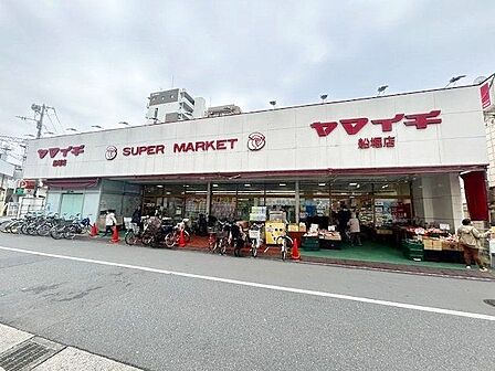 ヤマイチ船堀店 徒歩3分。 240m