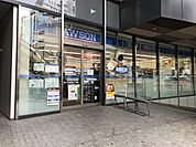 ローソン神宮前一丁目店 徒歩5分。 400m