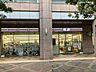 周辺：セブンイレブン港区三田1丁目店 徒歩1分。 70m