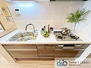 スムーズに無駄なく作業でき、お手入れも簡単な毎日を楽しくするキッチンです。