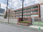千代田区立神田一橋中学校 徒歩21分。 1670m