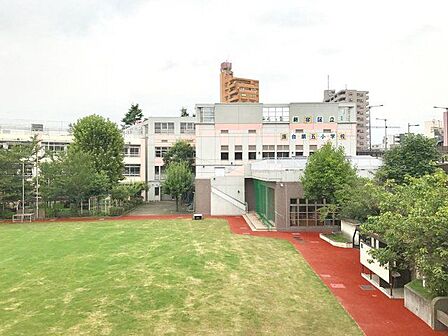 新宿区立落合第五小学校 徒歩5分。 330m