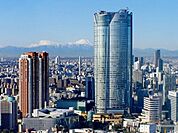 六本木ヒルズ 徒歩12分。 960m